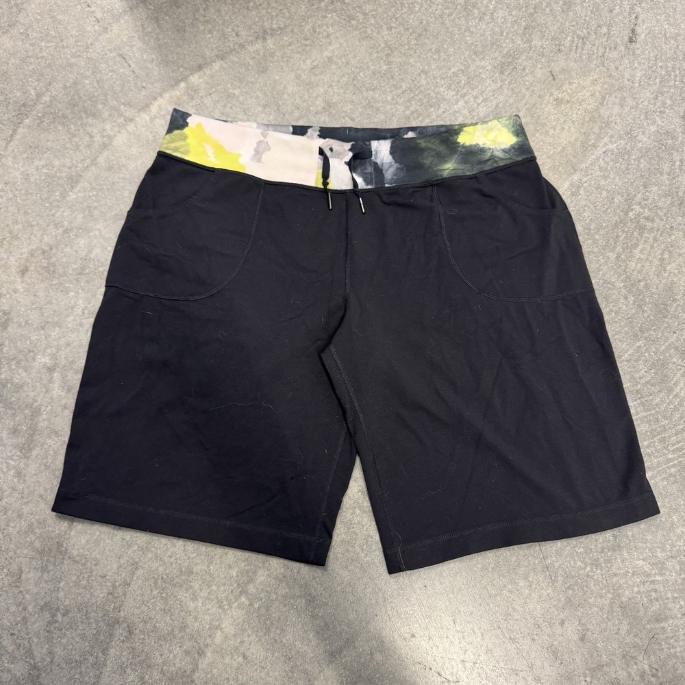 Lululemon Womens Long Shorts Stretch Bermuda Black Stretch Yoga Athleisure 12